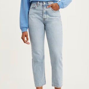 Levi's Wedgie Straight Fit Jeans in Light Wash 100% cotton- 28x28-fits like 27